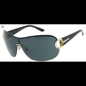 Gucci women’s Sunglasses Aviator Style